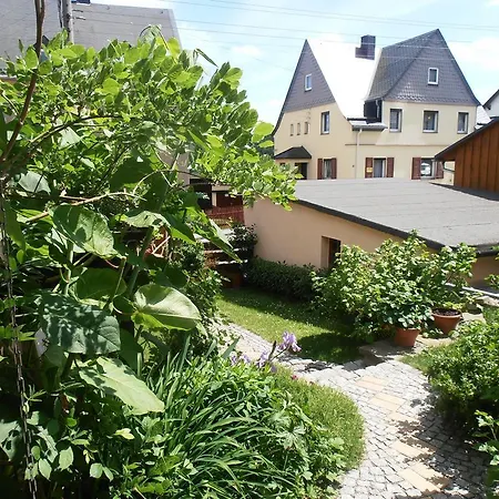 Baumann * Шварценберг